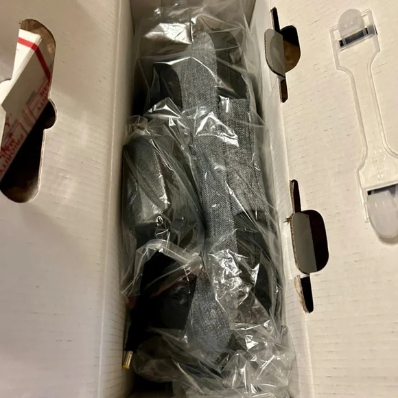 Viktor Jurgen Massage Pillow-Heated! - Picture 2 of 4